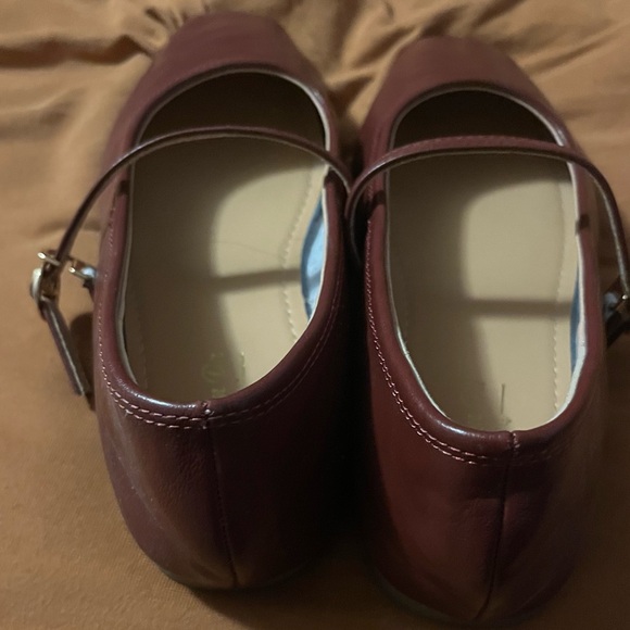 *BUNDLE & SAVE* Burgundy Square-Toed Ballet Flats with Strap - Womens Size 9 - Picture 4 of 8